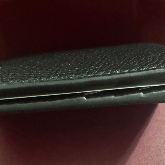 Brand new Never used Men’s Bifold Gucci wallet - Picture 7 of 16